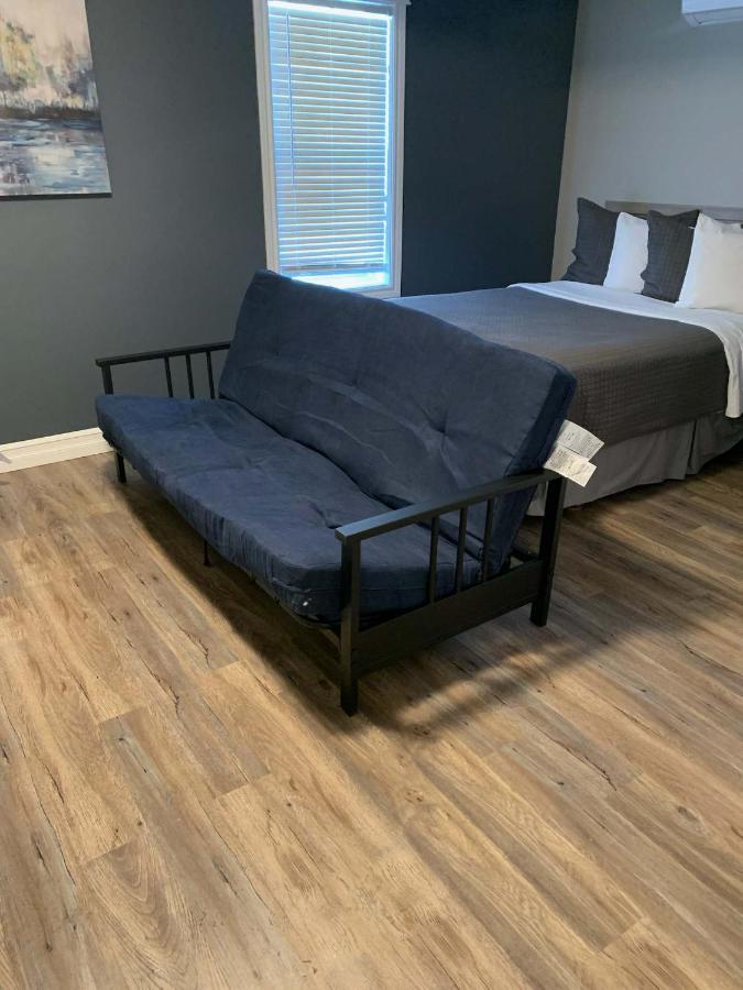 Stanley House Motel Clarenville Ngoại thất bức ảnh