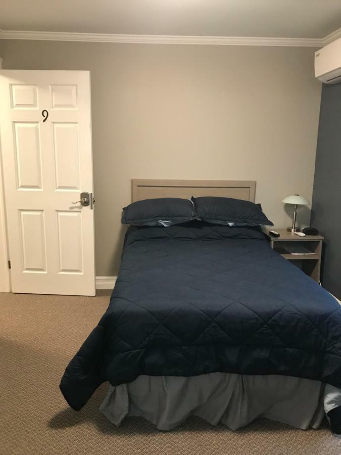 Stanley House Motel Clarenville Ngoại thất bức ảnh