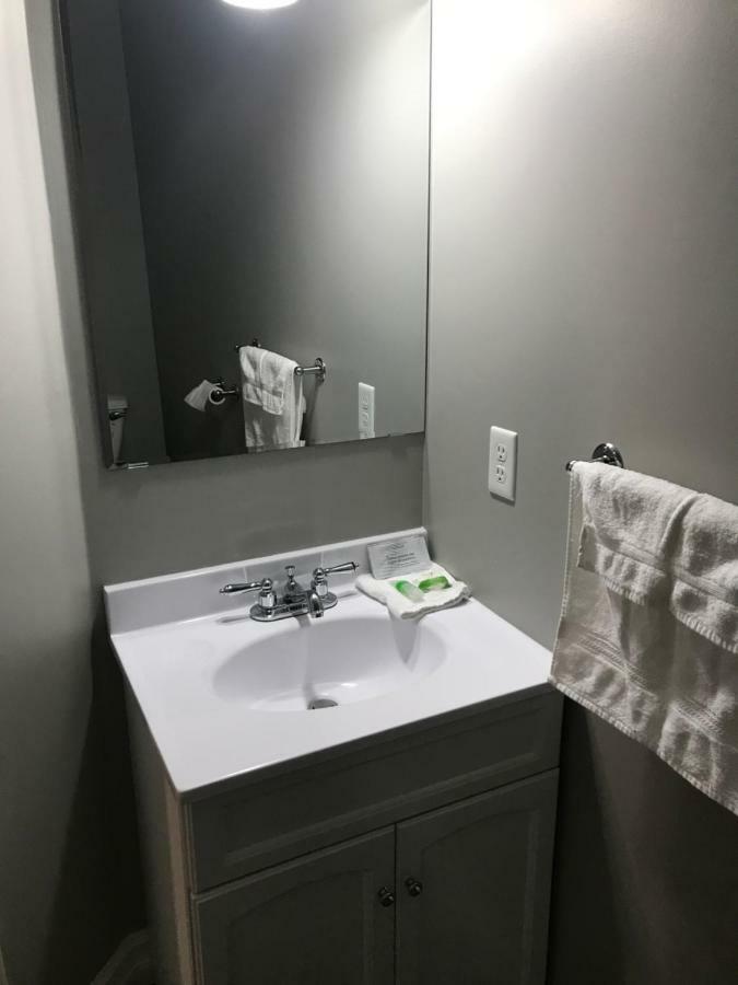 Stanley House Motel Clarenville Ngoại thất bức ảnh